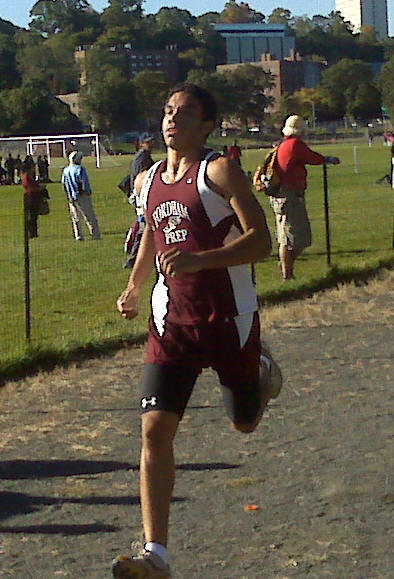 Antonio Rosa '11 wins the 2010 Bronx CHSAA CHampionship in a time of 14:34